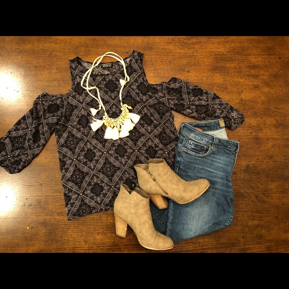 Papermoon Cold Shoulder Top